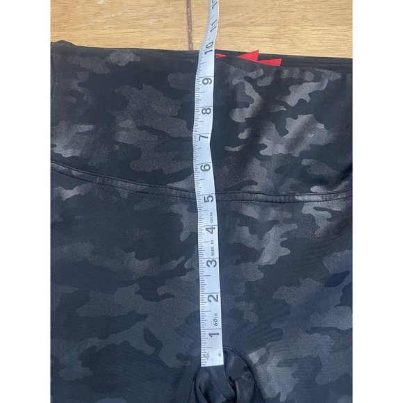 SPANX Look at Me Now Seamless Black Camo Leggings Womens Size Medium - Picture 5 of 8